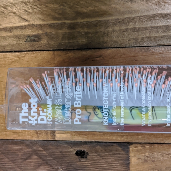 The Knot Dr. for Conair Pro Brite Wet & Dry Detangler - Picture 7 of 8